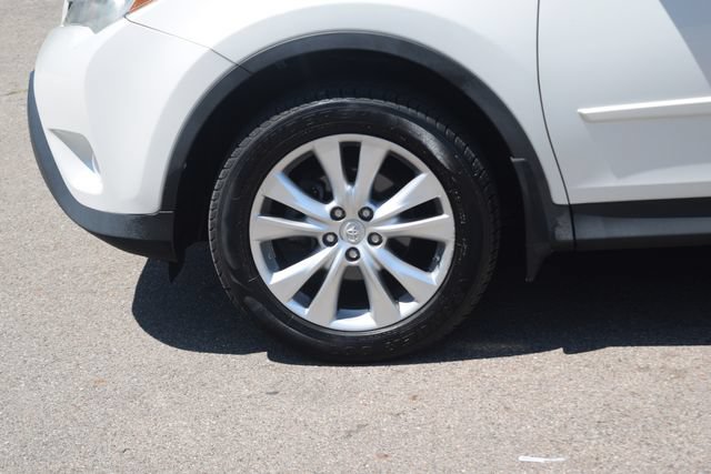 Used 2013 Toyota RAV4 Limited AWD/4WD image 29