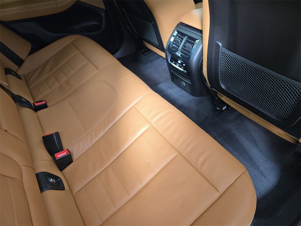 Used 2019 BMW X4 xDrive30i w/ Premium Package image 12