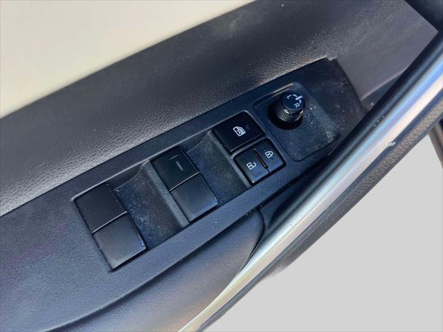 Certified 2023 Toyota Corolla Cross L image 17