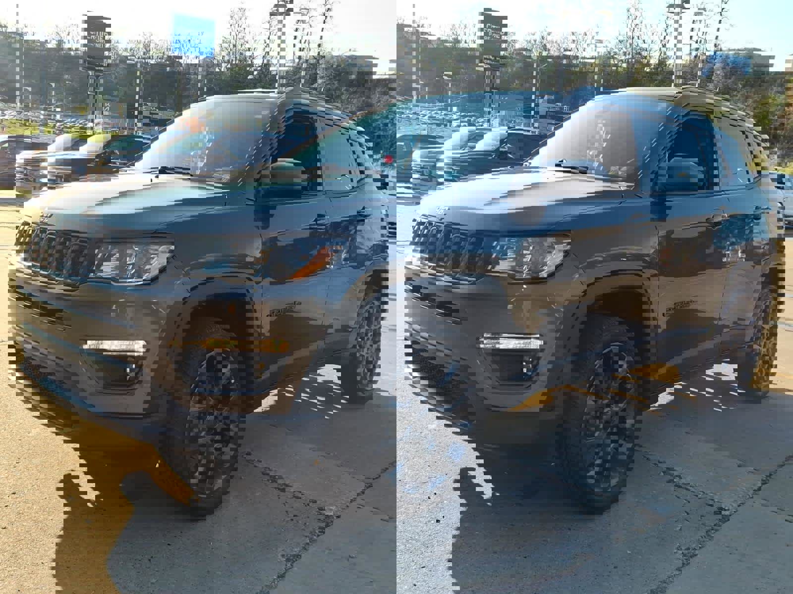 Used 2021 Jeep Compass Latitude AWD/4WD image 4