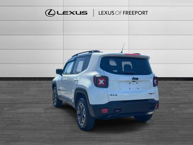 Used 2017 Jeep Renegade Trailhawk AWD/4WD image 6