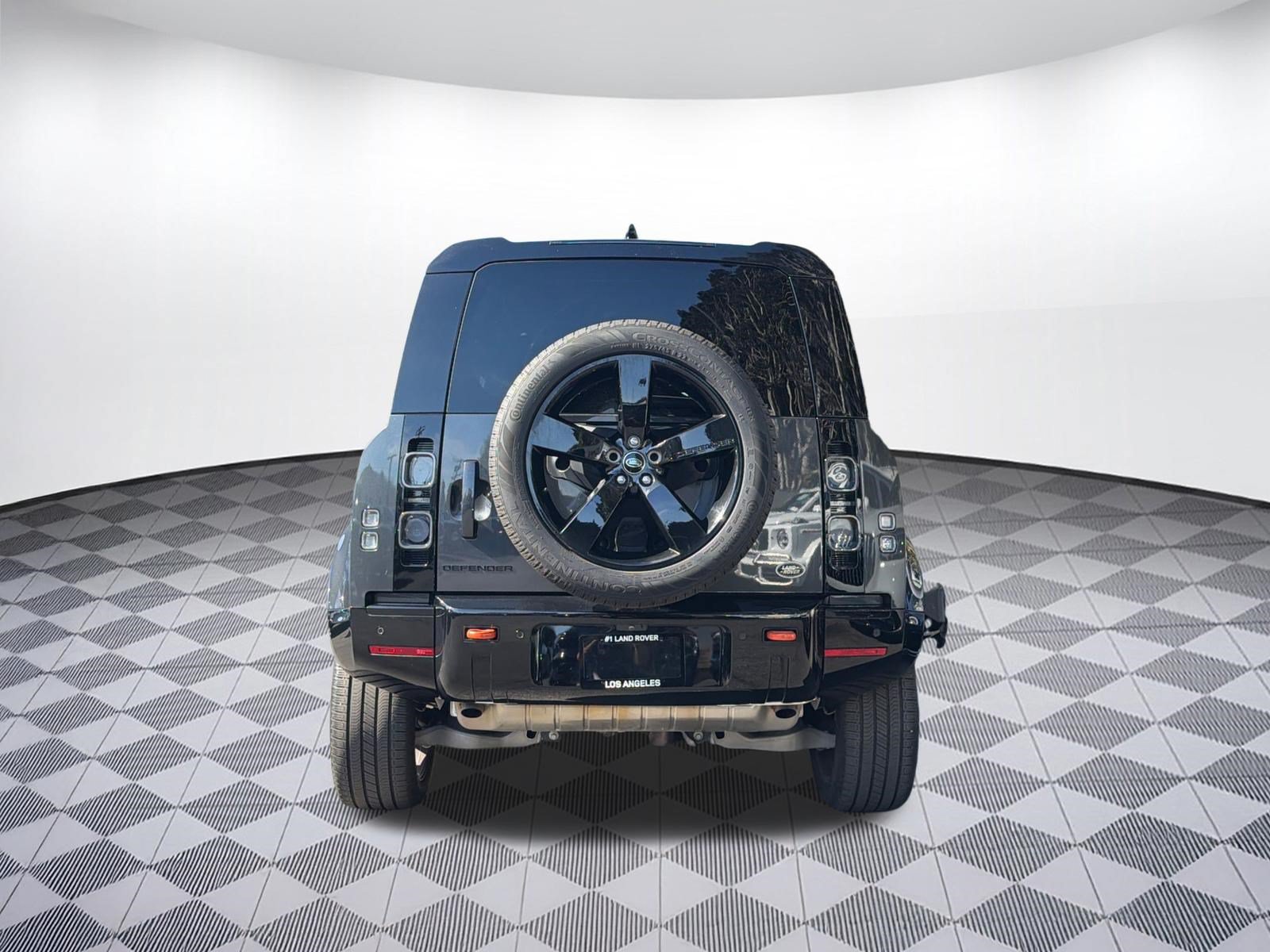 Used 2023 Land Rover Defender 110 X AWD/4WD image 9