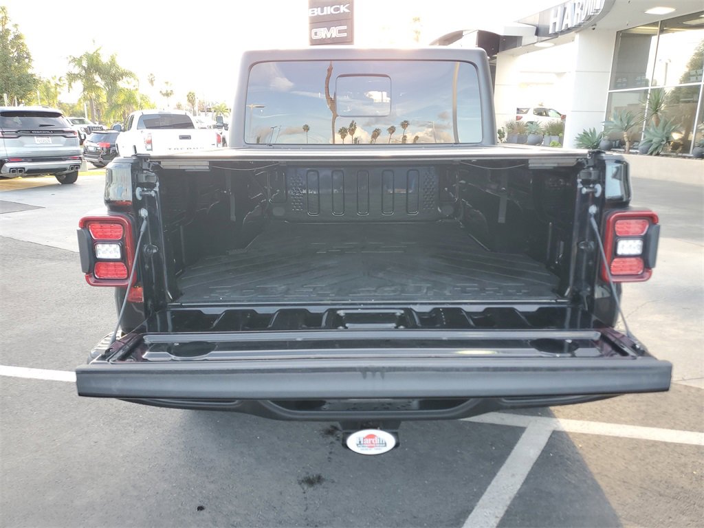 Used 2022 Jeep Gladiator Rubicon w/ LED Lighting Group image 10
