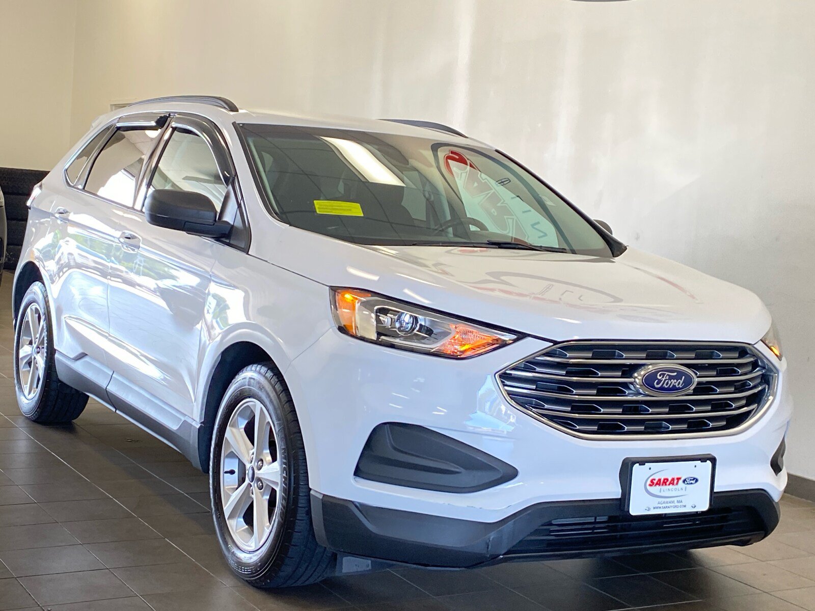 Used 2020 Ford Edge SE AWD/4WD image 2
