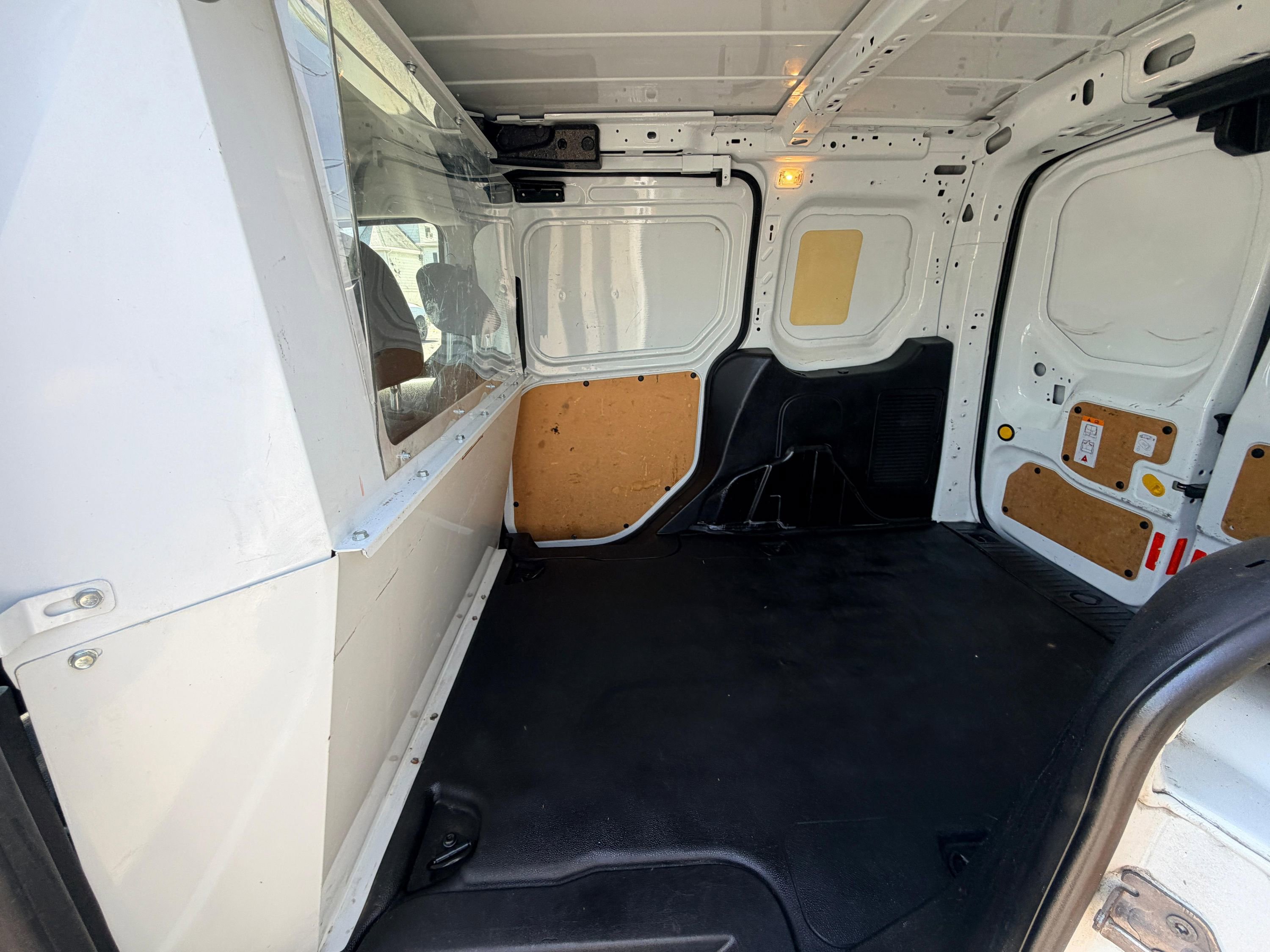 Used 2018 Ford Transit Connect XL FWD image 27
