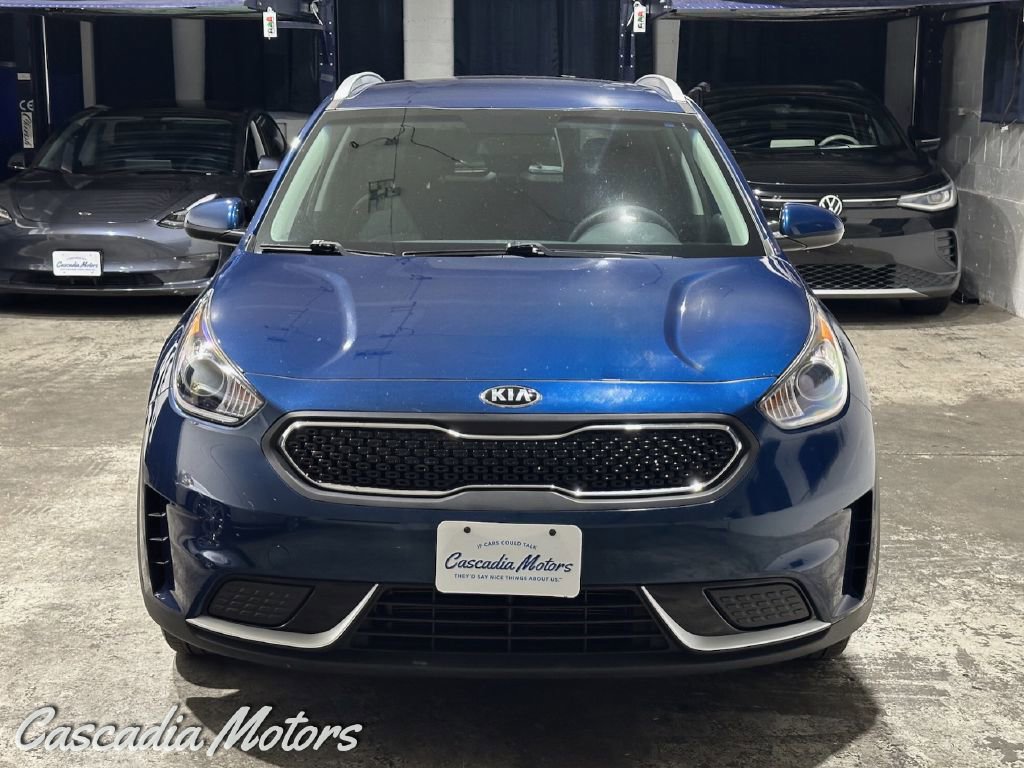 Used 2019 Kia Niro LX FWD image 2