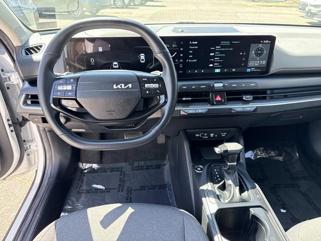 Used 2025 Kia K4 EX FWD image 17