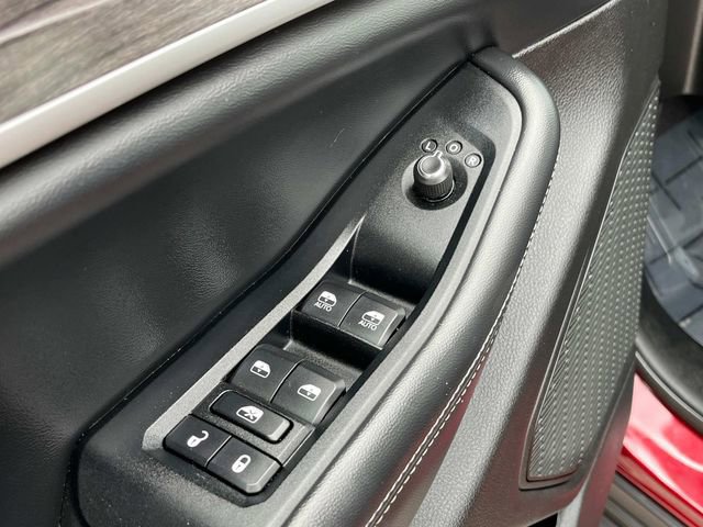 Certified 2023 Jeep Grand Cherokee Limited w/ Luxury Tech Group II image 18