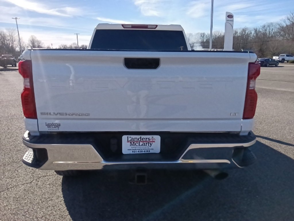 Used 2023 Chevrolet Silverado 2500 LT image 4