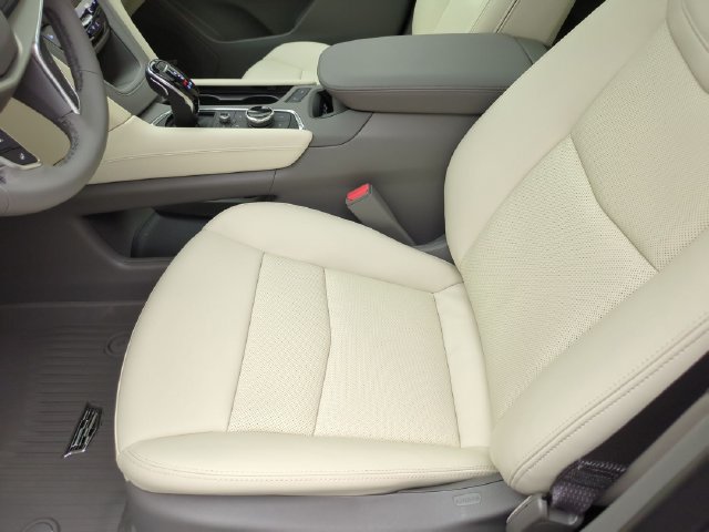 New 2026 Cadillac XT5 Premium Luxury w/ LPO, Floor Liner Package AWD/4WD image 21