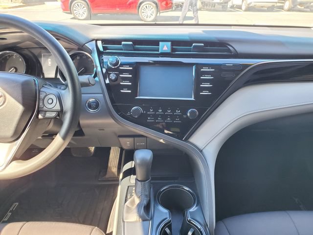 Used 2019 Toyota Camry LE FWD image 11