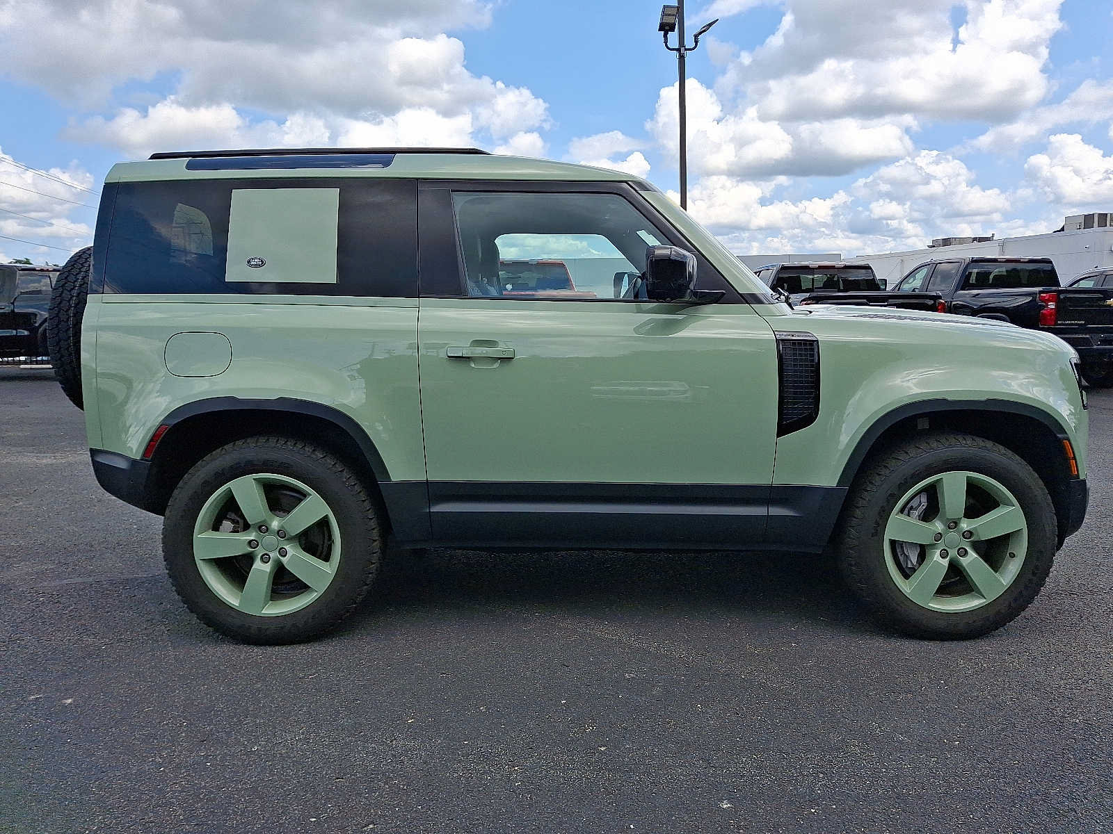 Used 2023 Land Rover Defender 110 75th Limited Edition AWD/4WD image 7