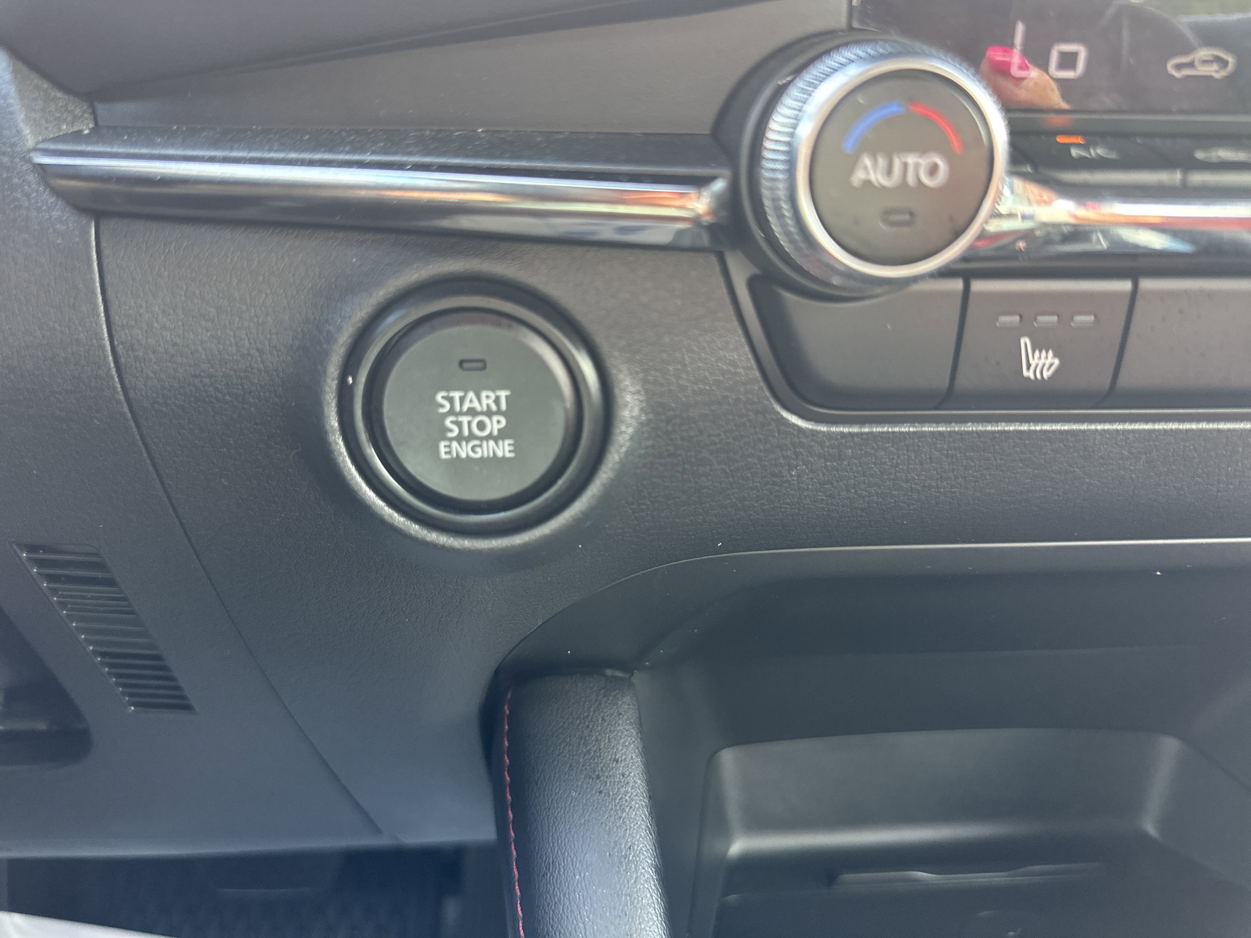 Used 2025 MAZDA MAZDA3 Carbon AWD/4WD image 14
