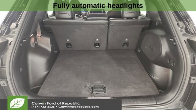 Used 2020 Jeep Cherokee Limited image 23