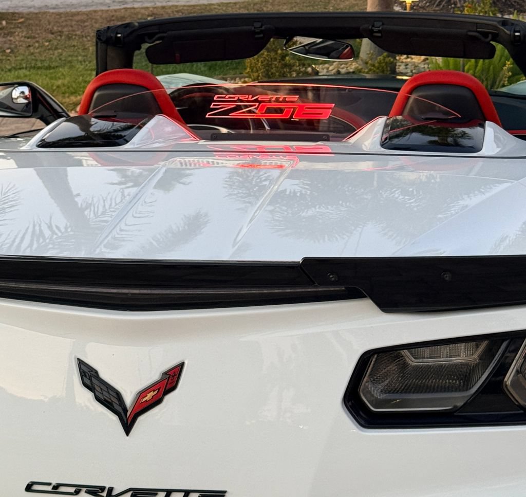 Used 2016 Chevrolet Corvette Z06 w/ 3LZ Preferred Equipment Group RWD image 29