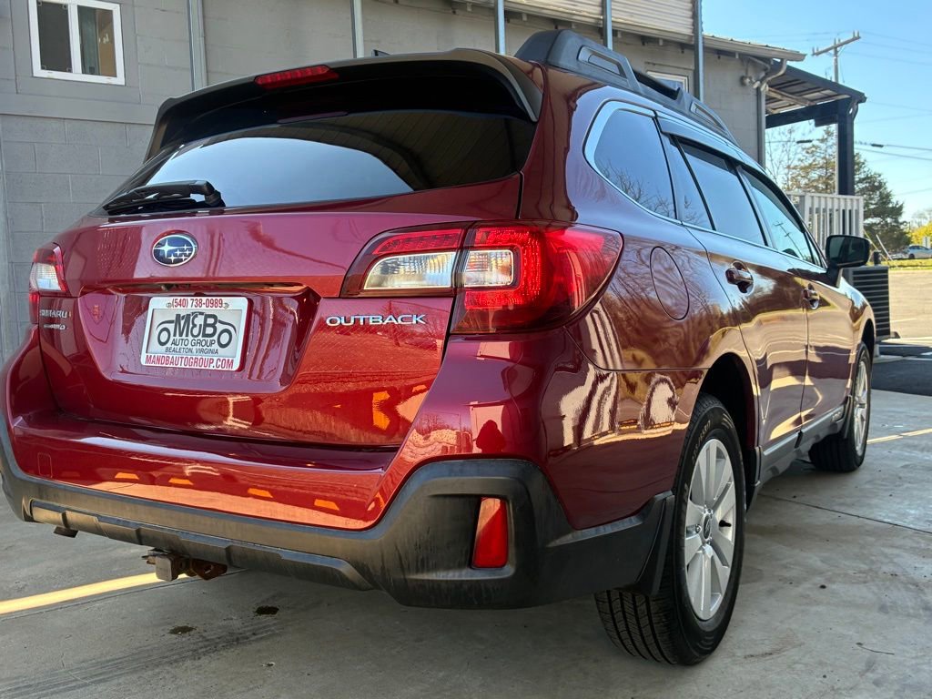 Used 2018 Subaru Outback 2.5i Premium AWD/4WD image 6
