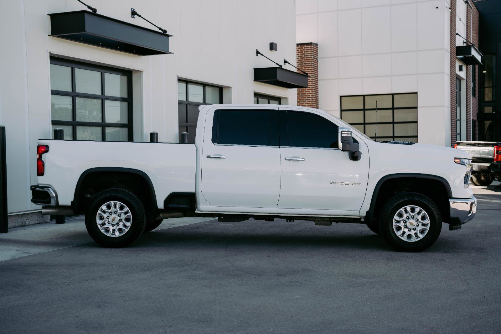 Used 2024 Chevrolet Silverado 2500 LTZ image 10