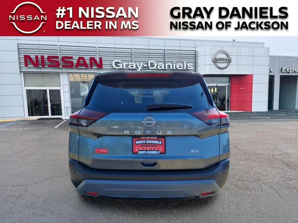 Used 2023 Nissan Rogue SV FWD image 6