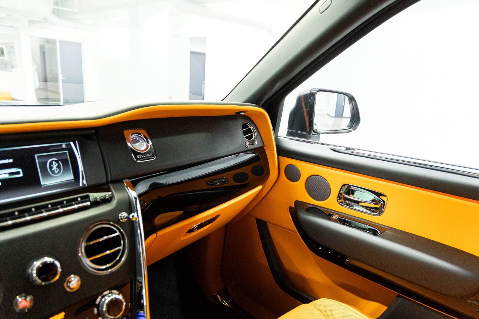 Certified 2024 Rolls-Royce Cullinan AWD/4WD image 44