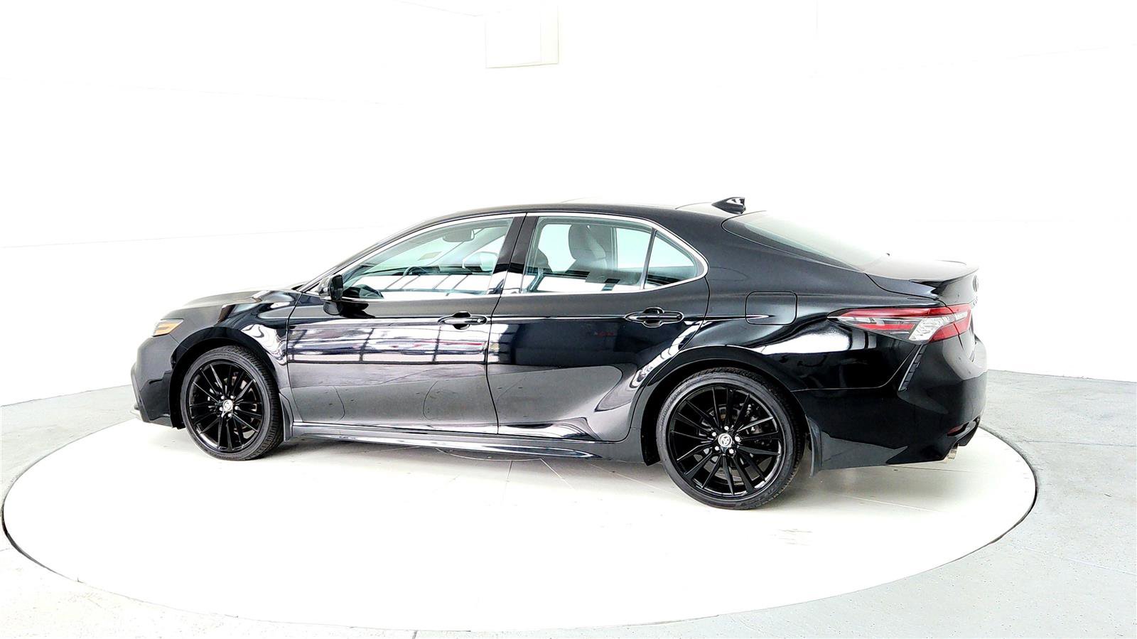 Certified 2023 Toyota Camry XSE w/ Cold Weather Package AWD/4WD image 4