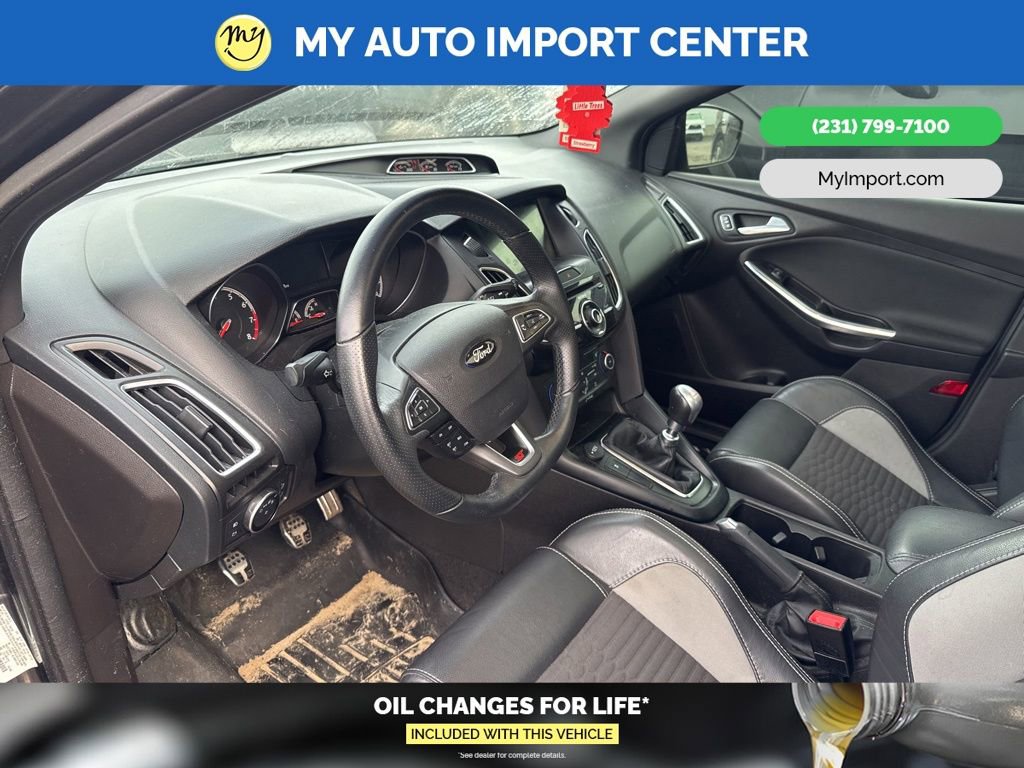 Used 2018 Ford Focus ST w/ Equipment Group 401A image 8