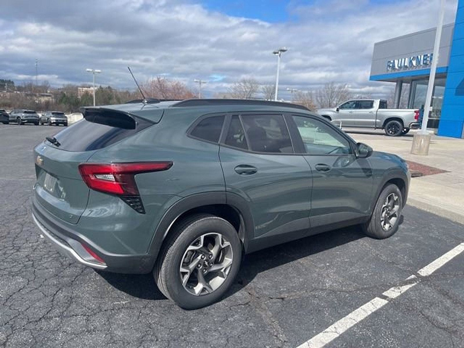 Certified 2025 Chevrolet Trax LT image 5