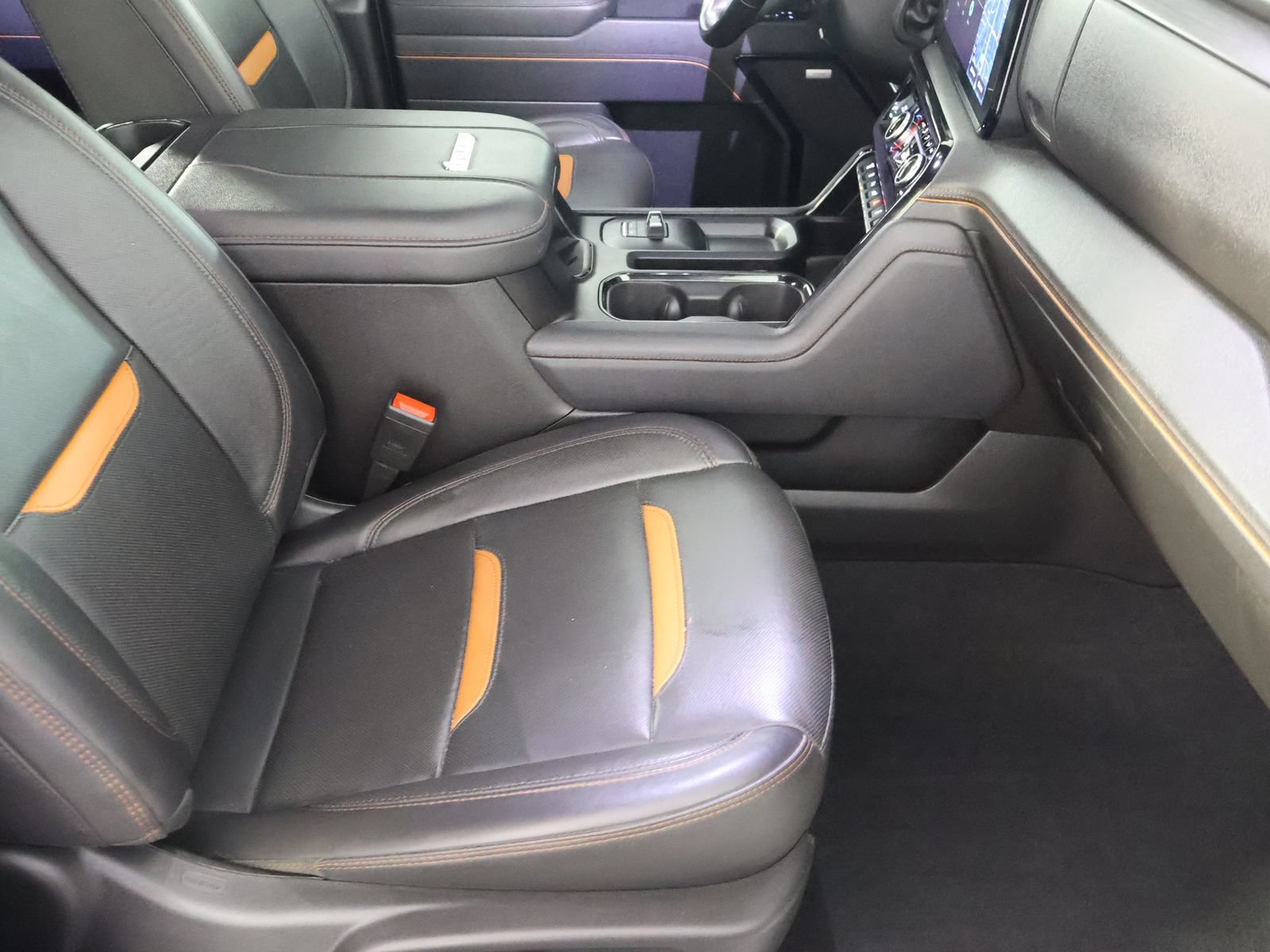 Used 2025 GMC Sierra 2500 AT4 AWD/4WD image 59