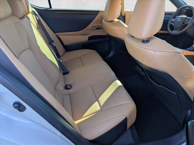 Used 2024 Lexus ES 350 w/ Premium Package image 19