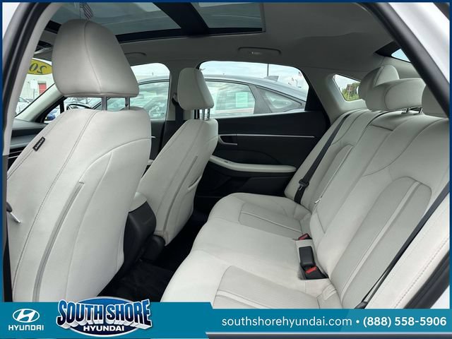 Certified 2024 Hyundai Sonata SEL w/ Convenience Package FWD image 12