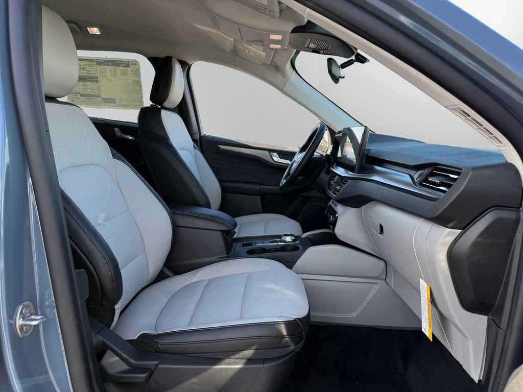 New 2026 Ford Escape SE image 14