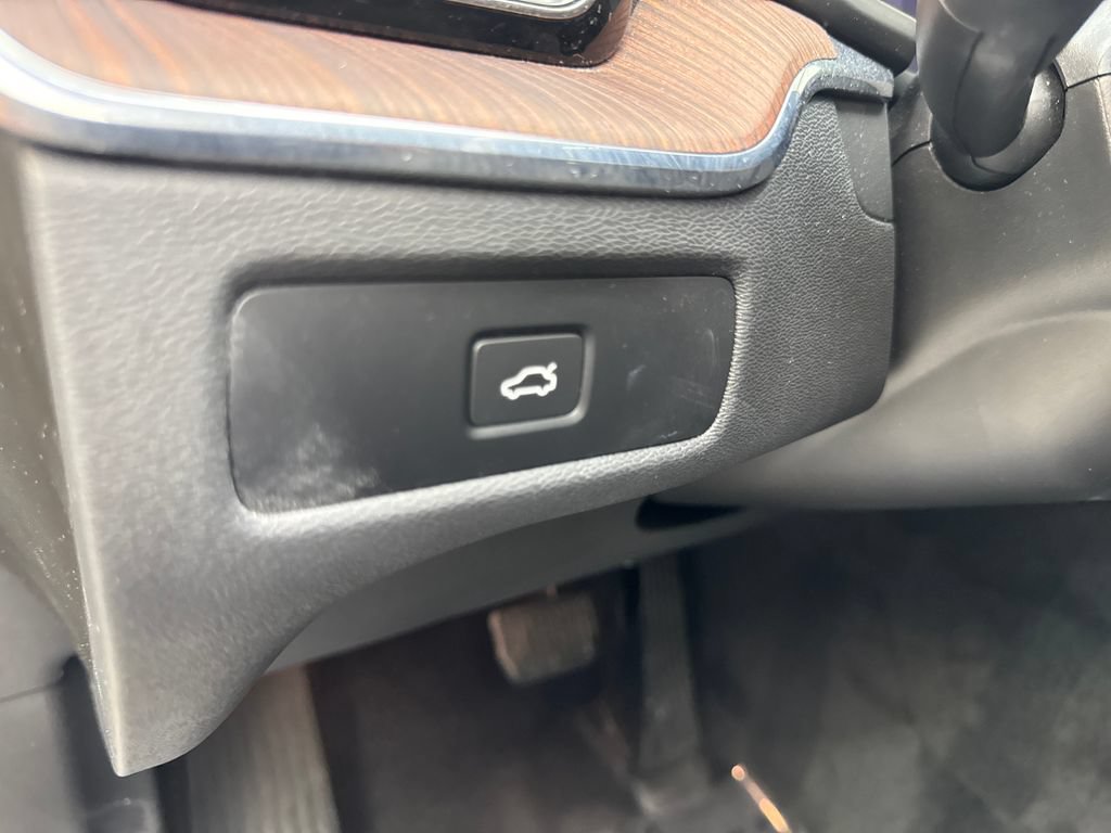 Used 2023 Volvo XC60 B5 Plus FWD image 55