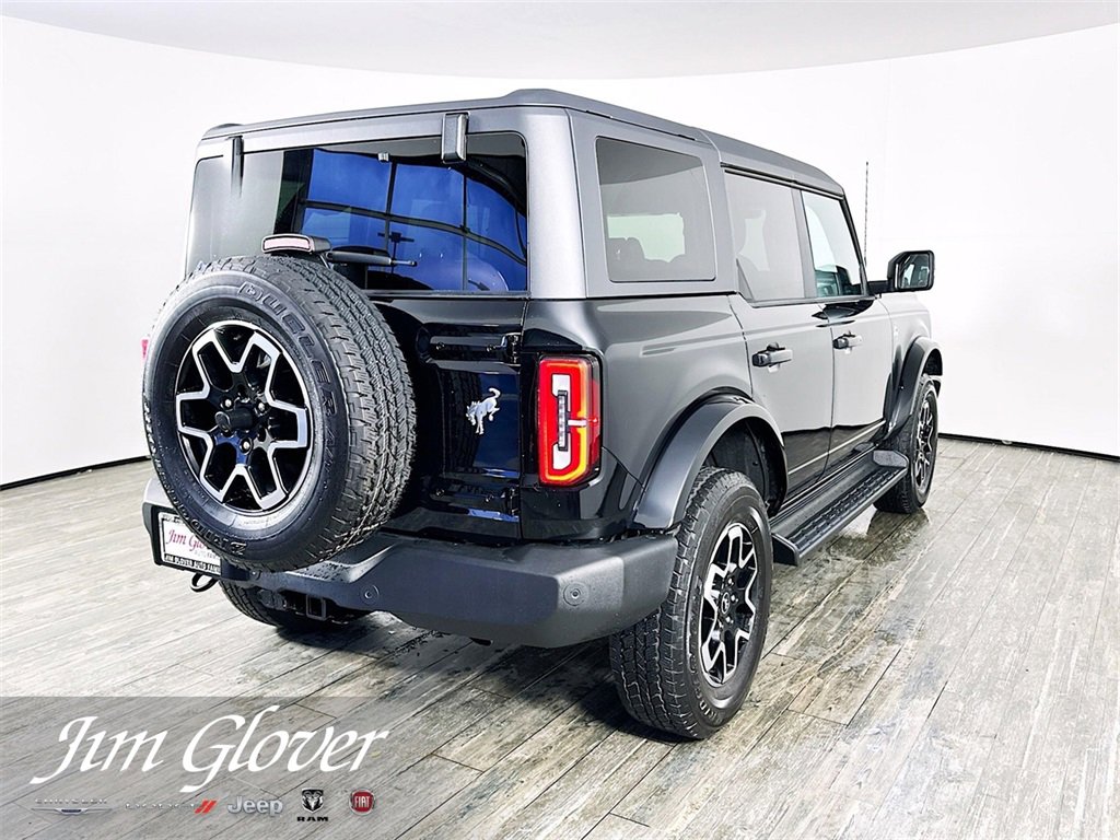 Used 2025 Ford Bronco Outer Banks image 9