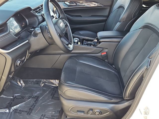 Used 2022 Jeep Grand Cherokee L Laredo image 11