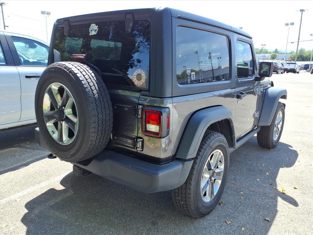 Used 2022 Jeep Wrangler Willys AWD/4WD image 4