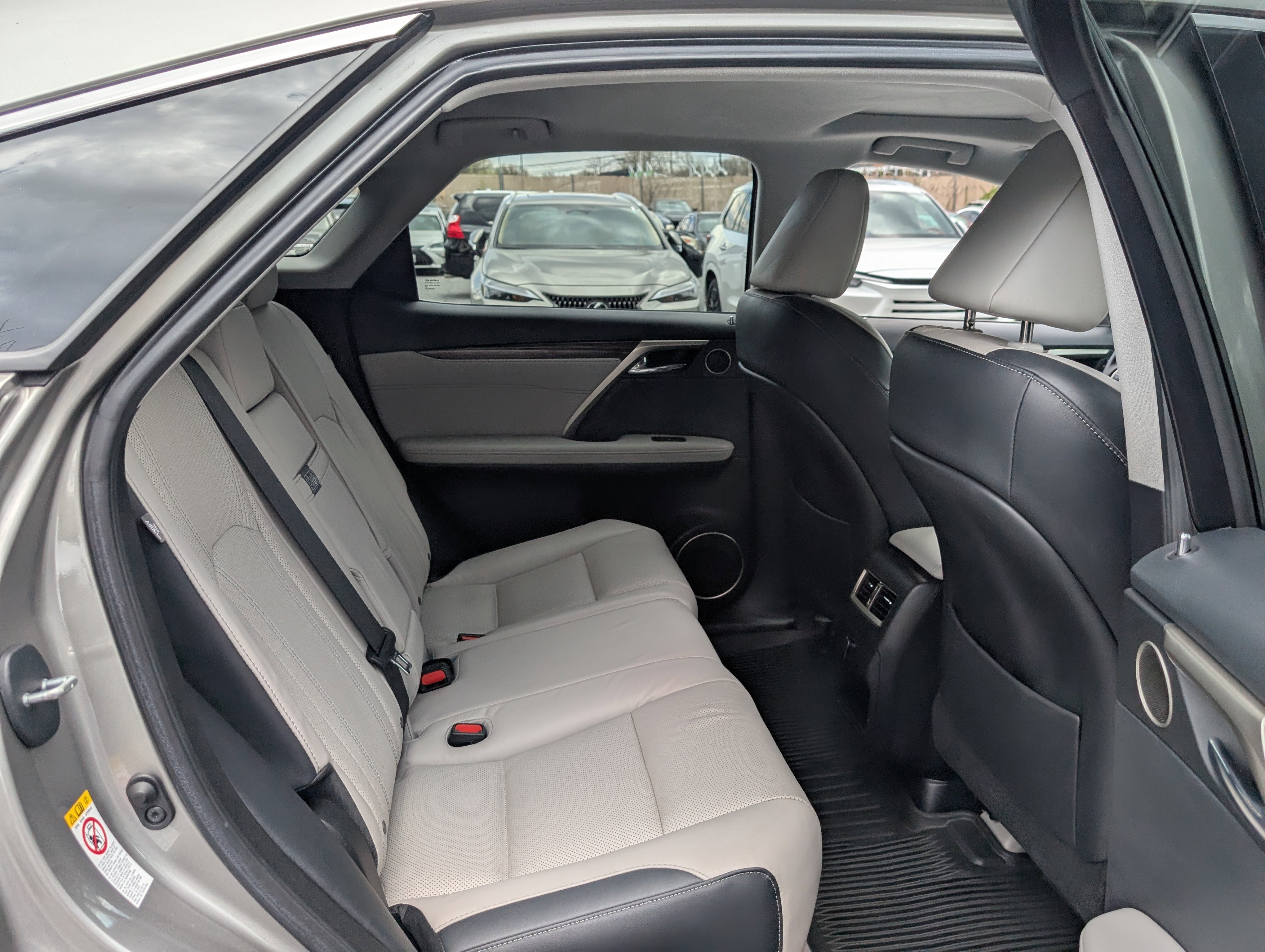 Used 2019 Lexus RX 350 AWD w/ Navigation Package image 12