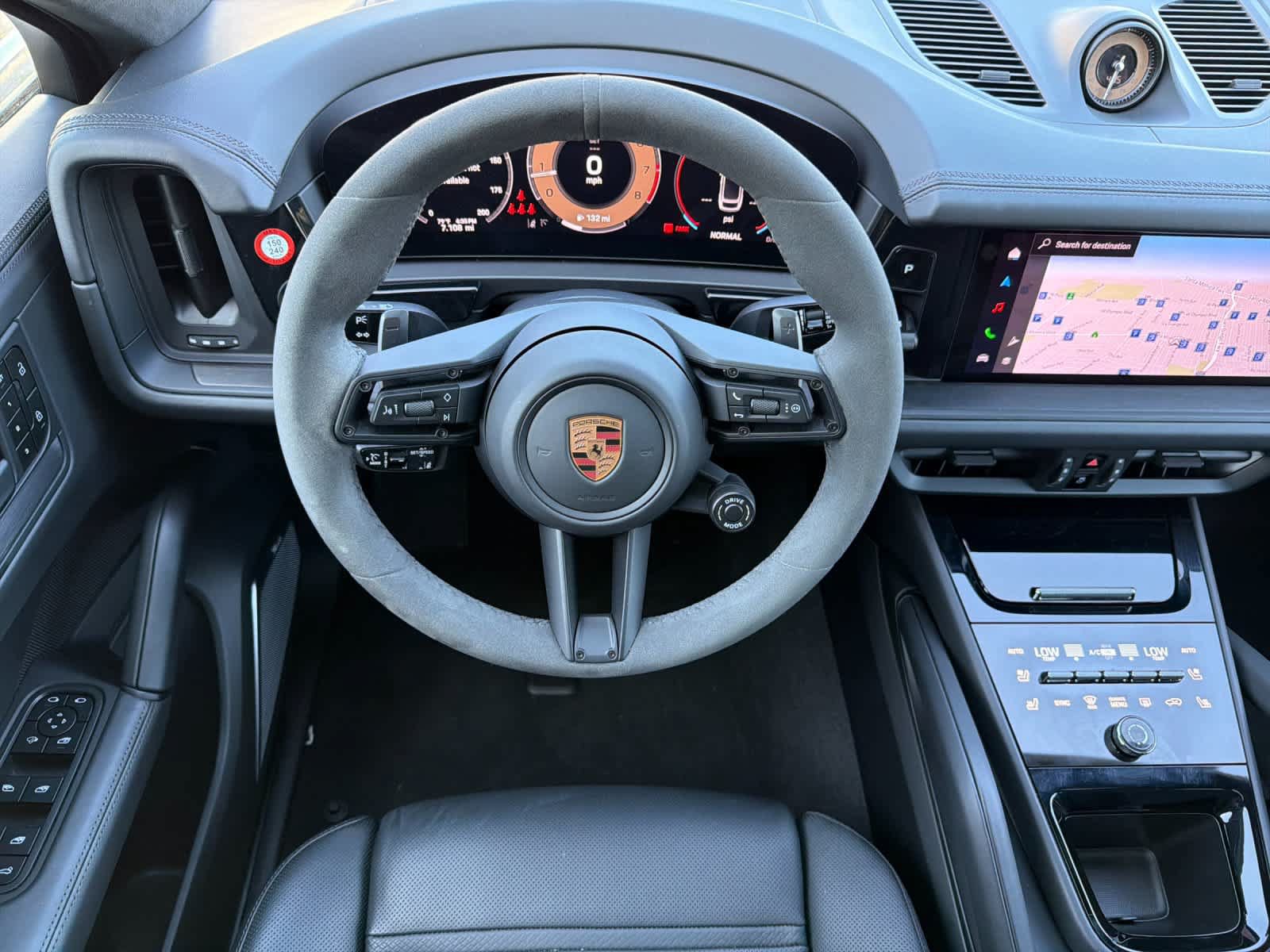 Certified 2026 Porsche Cayenne GTS AWD/4WD image 15