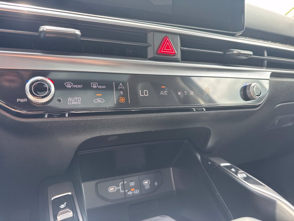 New 2026 Kia Sorento S w/ S Panoramic Sunroof Package FWD image 15