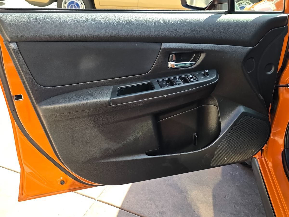 Used 2014 Subaru Crosstrek 2.0i Premium w/ Moonroof Package AWD/4WD image 28