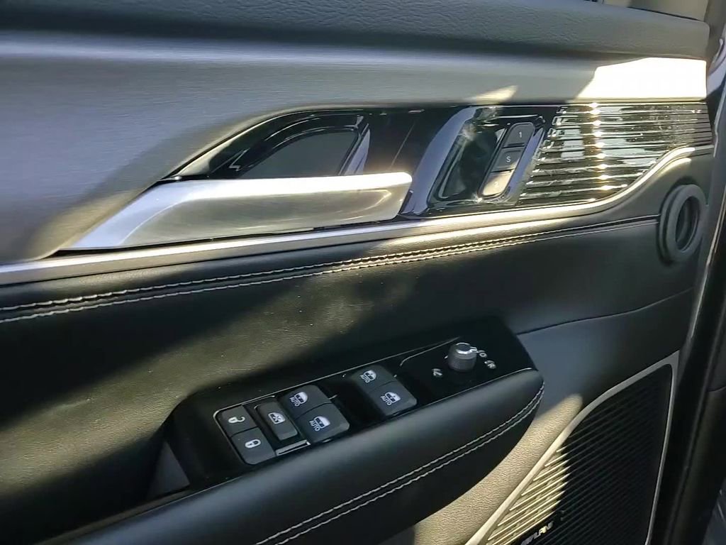 New 2026 Jeep Grand Wagoneer 4WD w/ Premium Group I image 9