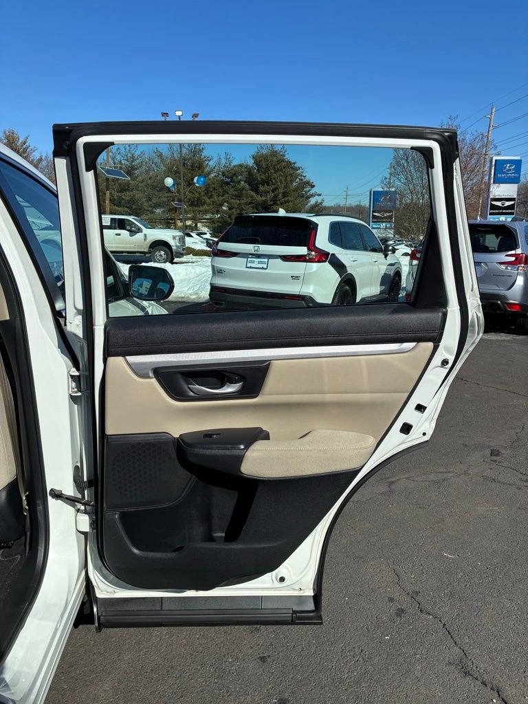 Used 2018 Honda CR-V LX image 43