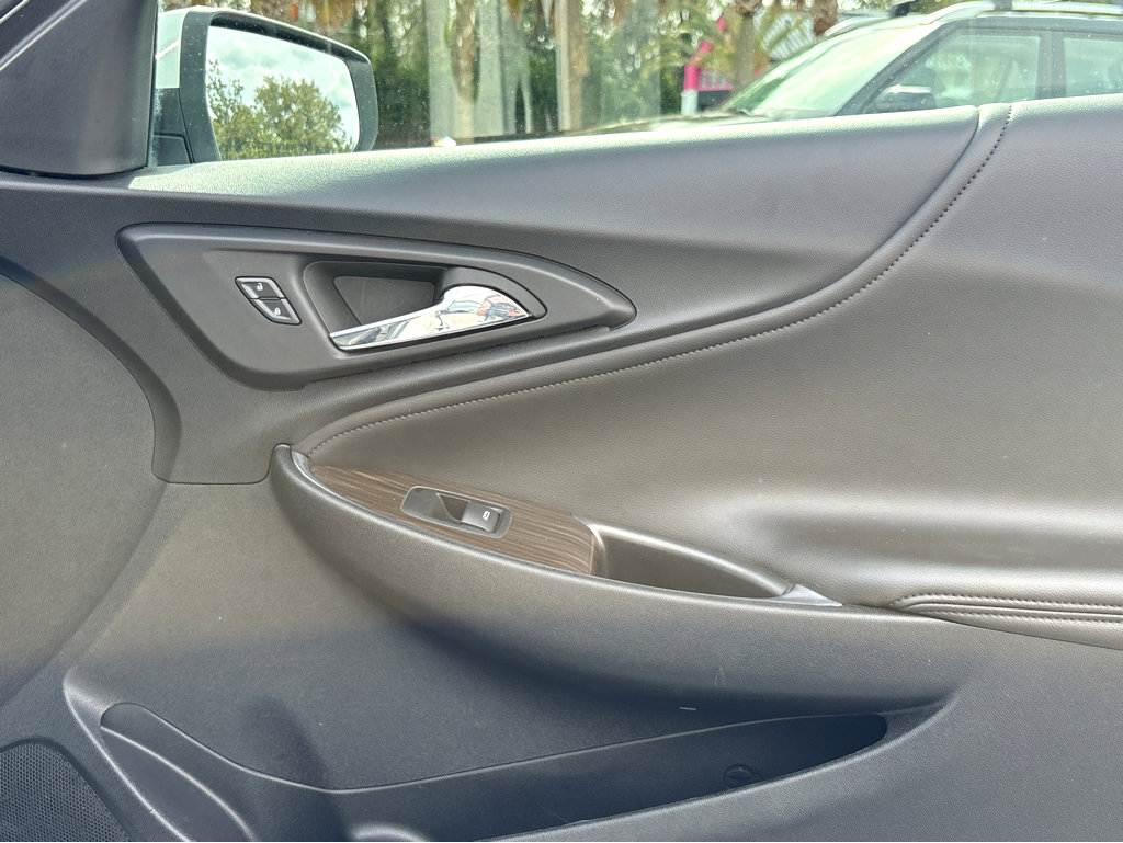 Used 2024 Chevrolet Malibu LT image 13