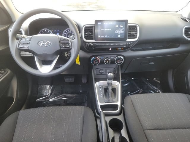 Used 2020 Hyundai Venue SE FWD image 16