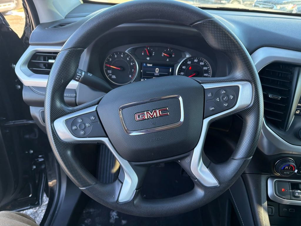 Used 2023 GMC Acadia SLE w/ Driver Convenience Package image 17