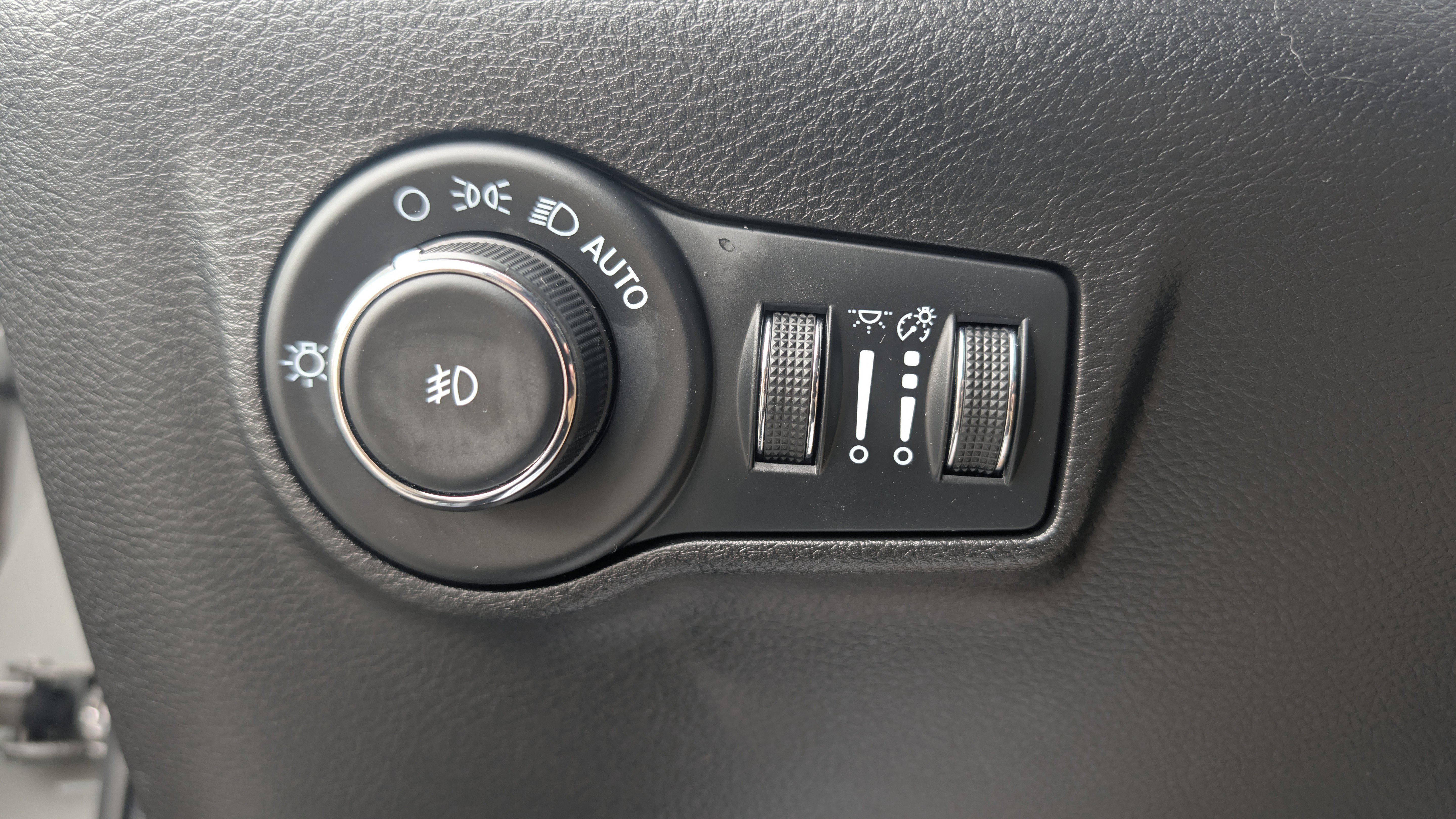 Used 2023 Jeep Compass Altitude w/ Convenience Group image 21