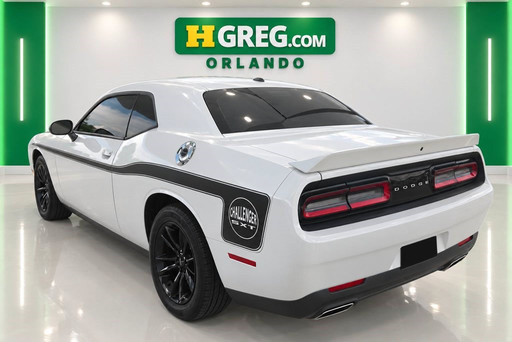 Used 2019 Dodge Challenger SXT RWD image 2