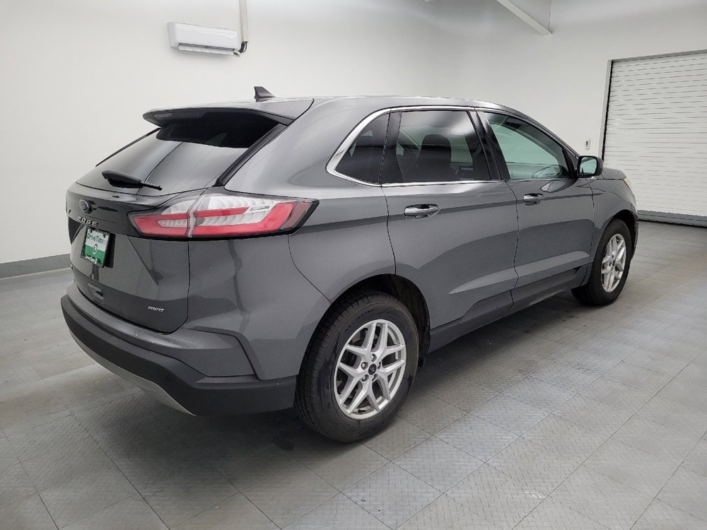 Used 2023 Ford Edge SEL image 10