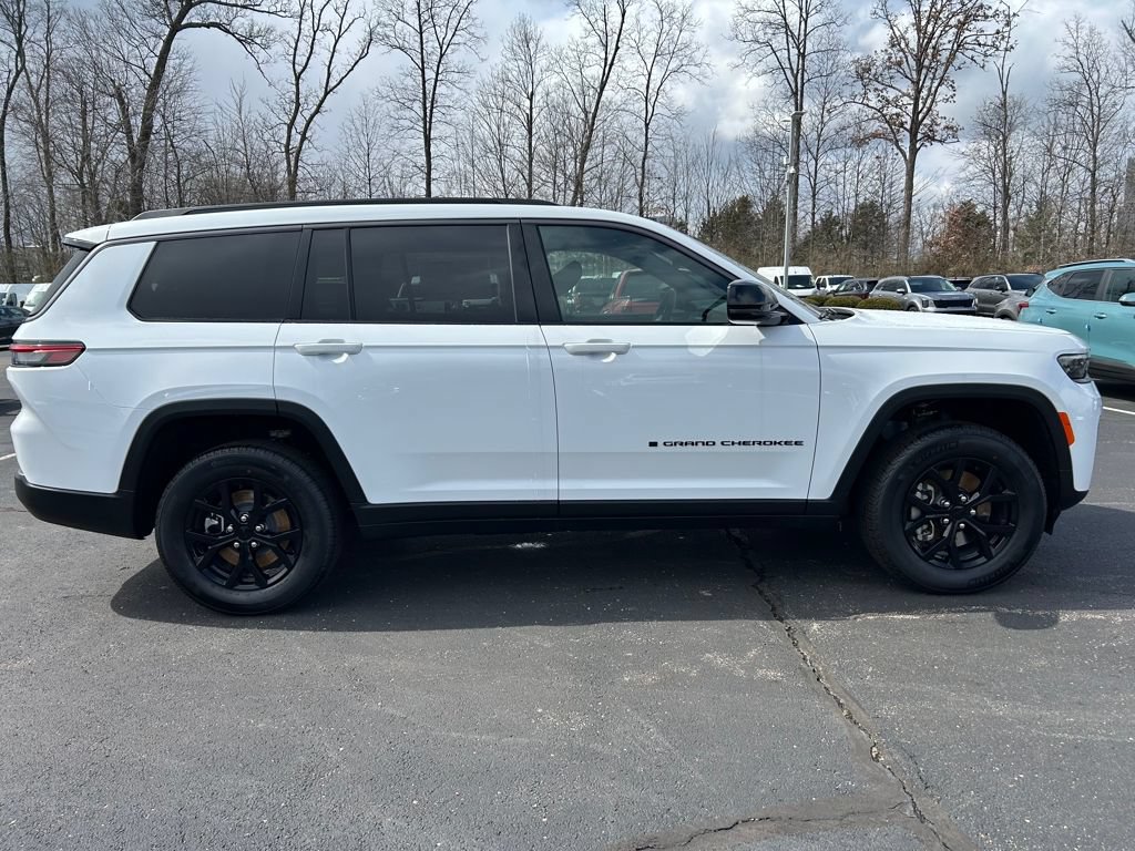 New 2026 Jeep Grand Cherokee L 4WD image 8