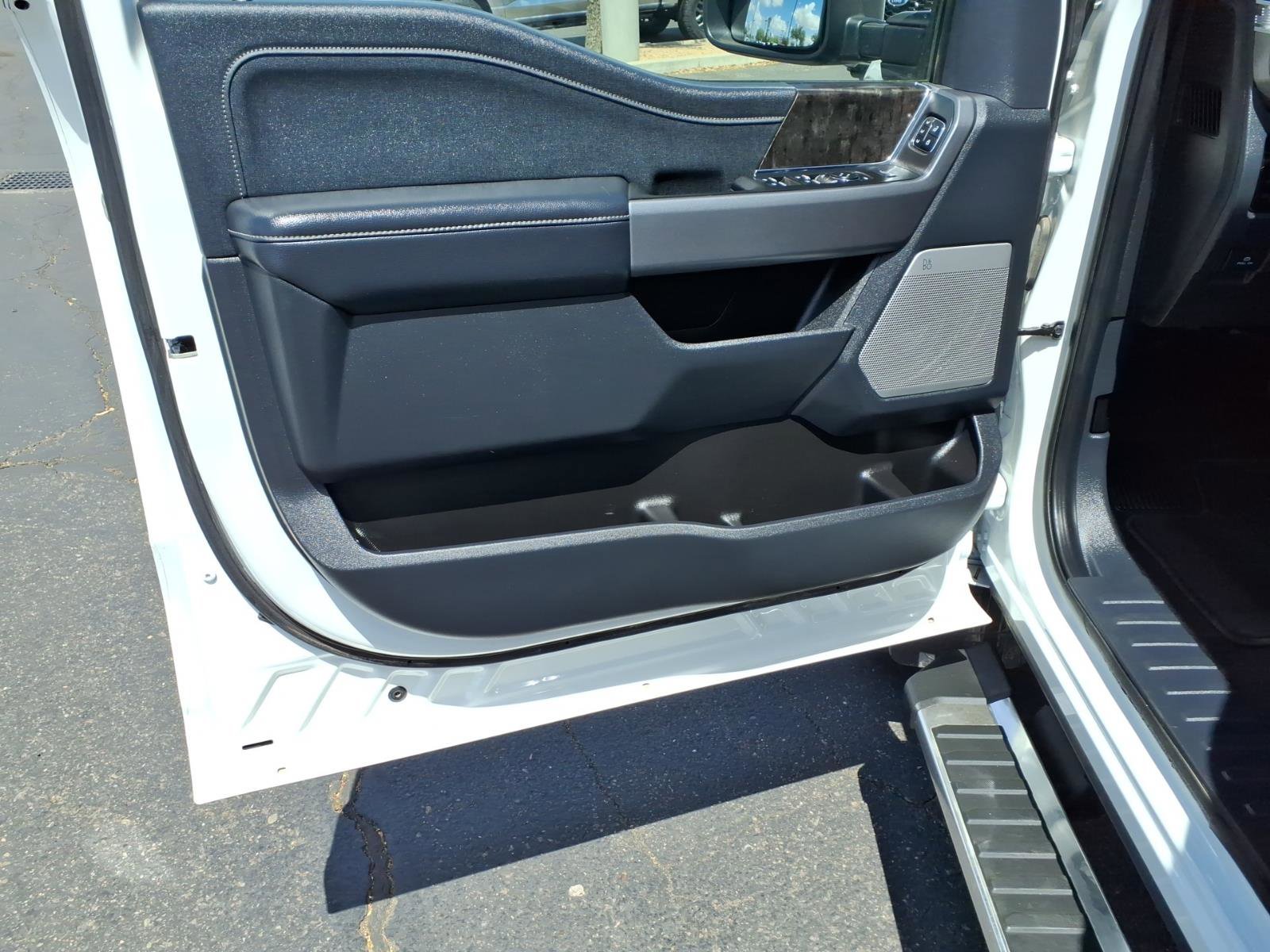 Used 2025 Ford F350 Lariat AWD/4WD image 22