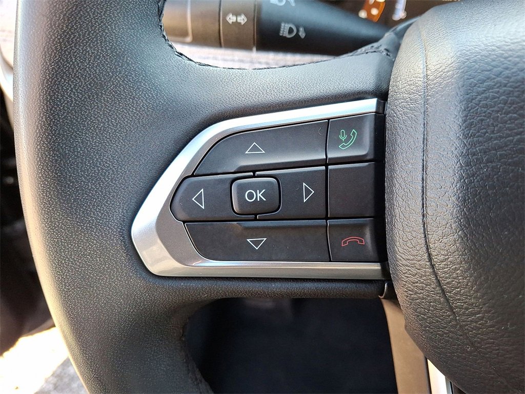 Used 2023 Jeep Compass Latitude image 17