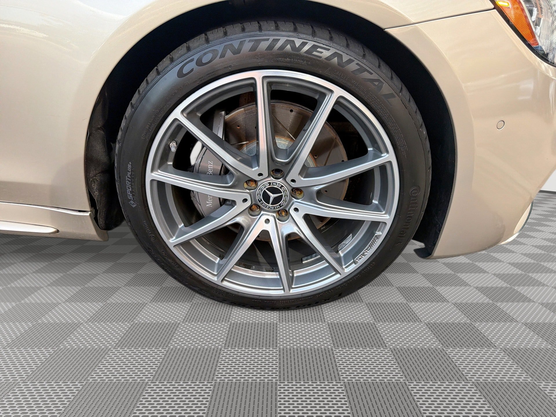Used 2019 Mercedes-Benz S 560 Sedan image 31